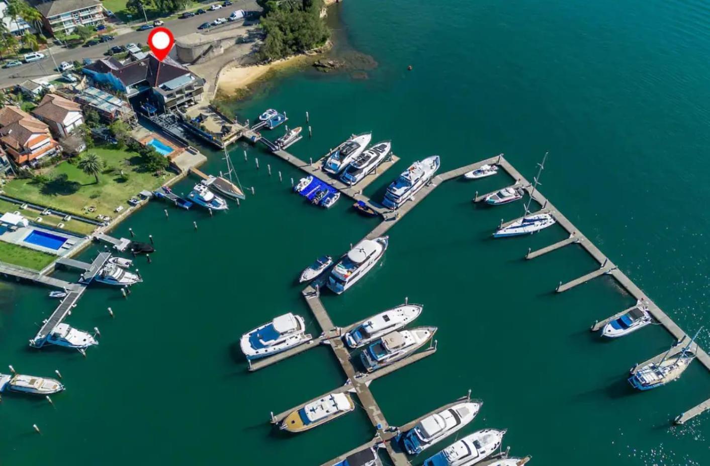 Harbour-front With Views & Parking